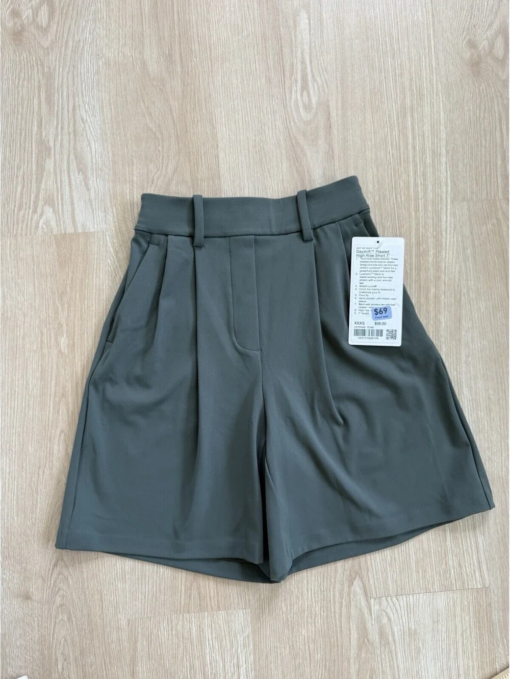 NWT Lululemon Bundle of (2) Daydrift Pleated High-Rise Shorts 7